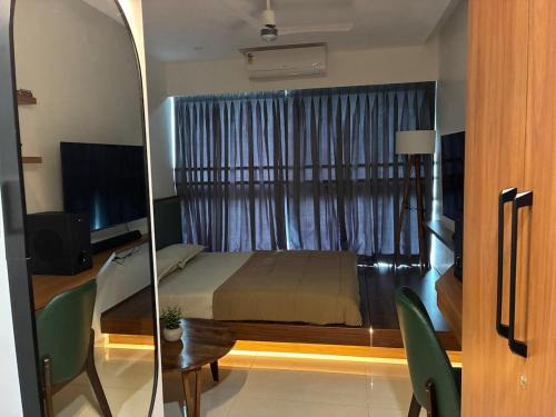 Pashan Apartment | Zen Den- Premium apartment with hill view