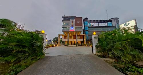 Dehradun Hotel | ZiP By Spree Hotels Grand Legacy Prime - GMS Road Dehradun