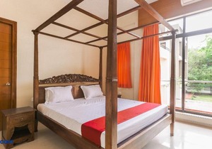 Greenwoods Eight by Vista Rooms
