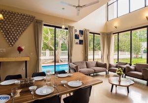 Greenwoods Ten by Vista Rooms