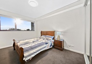 Homebush Modern 1 Bedroom Apt