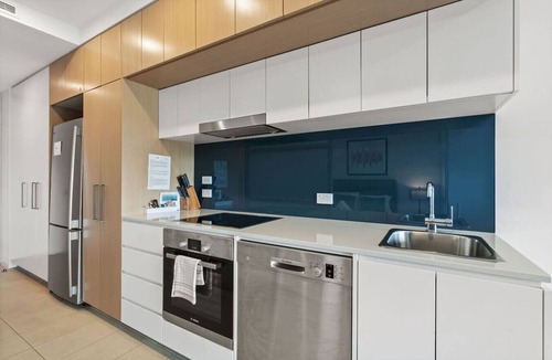 Belconnen Apartment | 1 Bedroom Winter Garden