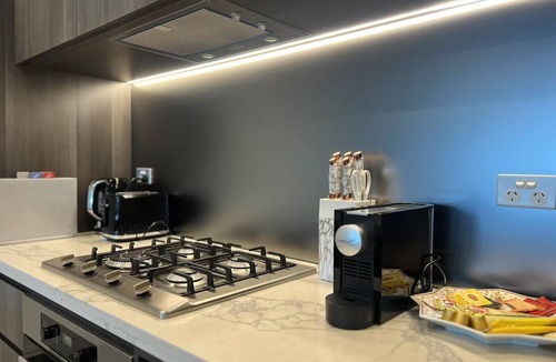 Lidcombe House | 1 minutes' walk to Sydney Olympic Stadium