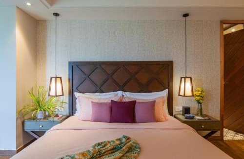 Morjim Villa | 180 Degree Sea view Infinity Pool Sea View Morjim