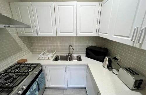 Werrington House | 2 bedrooms Entire Granny Flat in Werrington