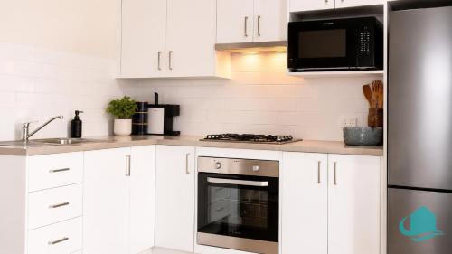 Swansea House | 2B at Swansea cosy cottage, outdoor pet friendly