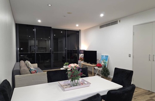 Eastgardens Apartment | 2BR Apartment Eastgarden 15 Near SYD CBD & Airport
