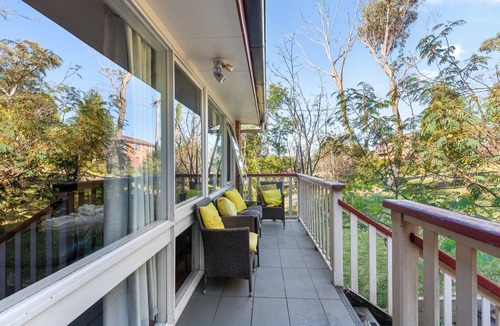 Wentworth Falls Apartment | 3-Bed Pet-Friendly Near Wentworth