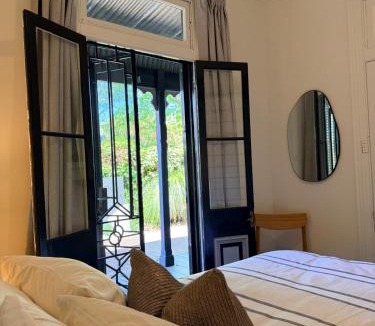 Annandale House | 3 Bedroom Annandale Retreat 10 Min to Sydney City