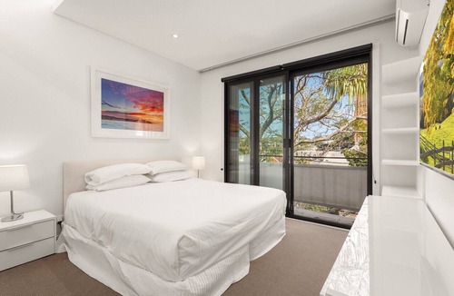 Darlinghurst Apartment | 3-Bedroom Home in the Heart of Darlinghurst