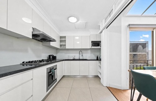 Ultimo Apartment | 3-Bedroom House in Ultimo Good for 10 Guests