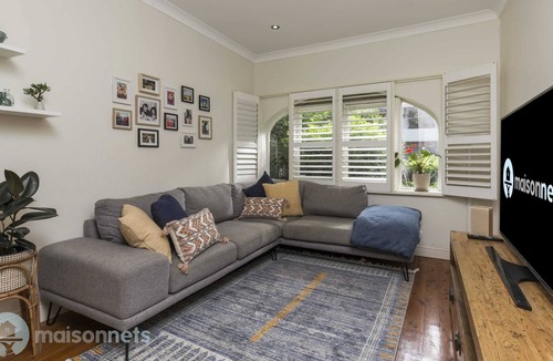 Coogee House | 3 Bedroom House With Parking, Walk to Beach