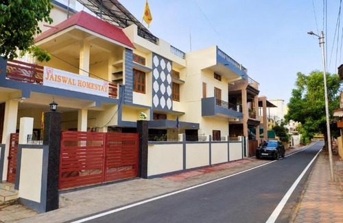Jabalpur House | 3 BHK Entire Homestay-Comfortable for Family or Group at Jaiswal Homestay