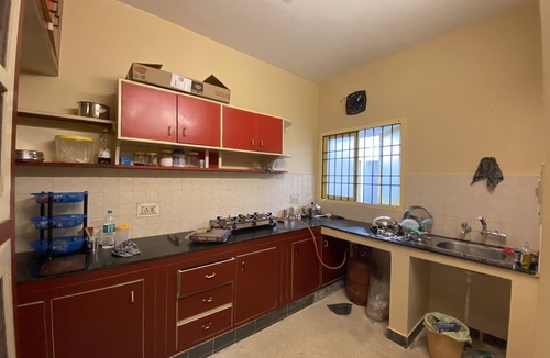 Mylapore Tiruvallikk Apartment | 3BHK flat in adyar near IT corridor