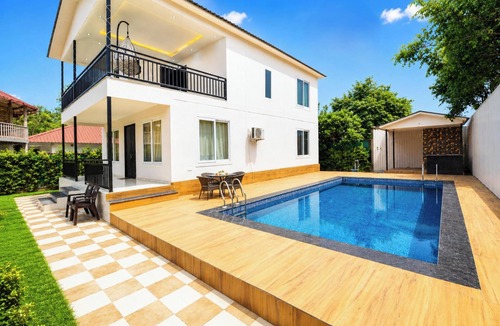 Noida Villa | 4 Bedroom Farmhouse With Private Pool In Noida