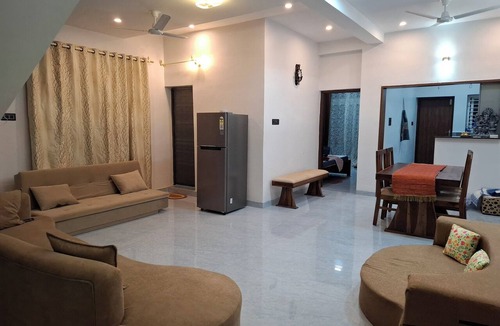 Tindivanam House | 4-bedroom luxury Beach villa on gorgeous Bay of Bengal,Tamil Nadu.pet friendly.