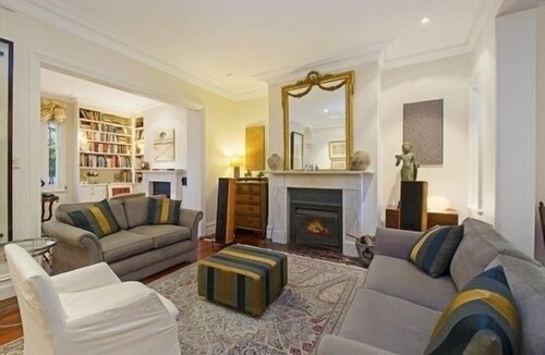 Paddington Apartment | 4 bedroom terrace home, with outdoor bbq refreshing plunge pool.
