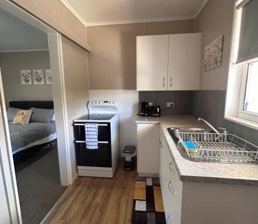 Canowindra Apartment | #4 Waddell Studio Apartment