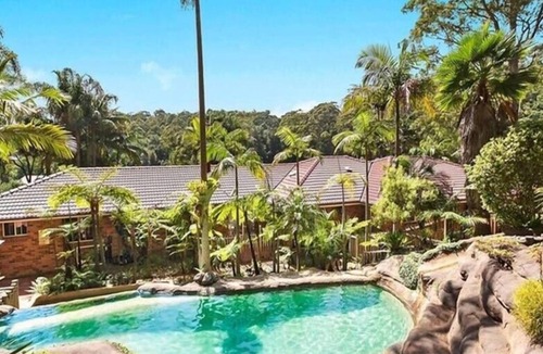 Glenning Valley House | 4BR countryside house with pool and rainforest