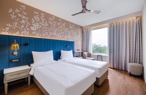 Amer Fort Road Hotel | 7 Apple Hotel Jal Mahal, Jaipur