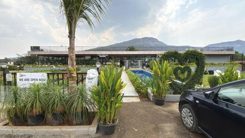 Paud Resort | 7 Tree Resort & Restaurant