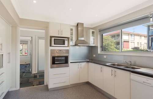 Kianga House | 81 Dalmeny Drive - Beach House