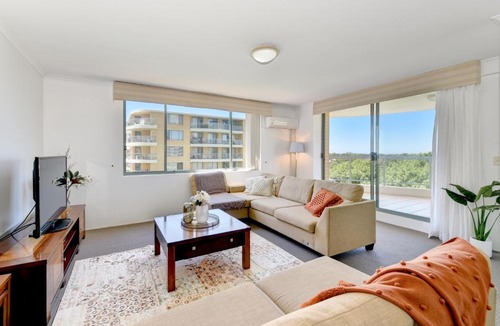 Rockdale Apartment | 810 At The Plaza