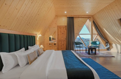 Kufri Ski Chalet | A-Frame Villa Kufri - Forest Stay + Bonfire
