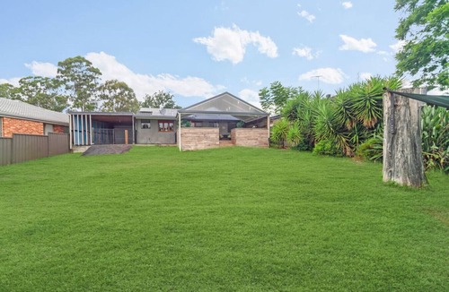 Cranebrook House | A Leisurely Three-Bedroom Home in Cranebrook