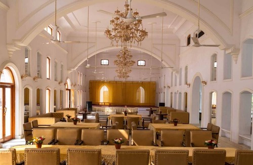 Kashipur Hotel | A Mansion