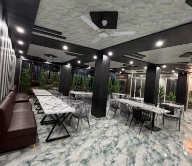Bilaspur Hotel | A One Stay Home