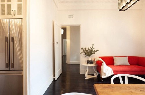 Bellevue Hill Apartment | A touch of Pink, Bellevue Hill IH