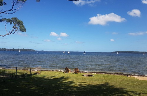 St. Georges Basin House | Absolute Waterfront Accomodation!
