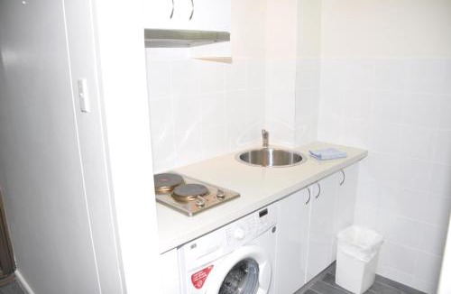 Darlinghurst Apartment | Accommodation Sydney City Centre - Hyde Park Studio Apartment with Balcony