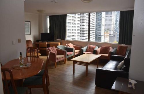 Darlinghurst Apartment | Accommodation Sydney City Centre - 2 Bedroom Pet Friendly Apartment with Hyde Park View