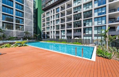Lidcombe Apartment | AccorView Luxury 1BR Suite Pool Gym Parking