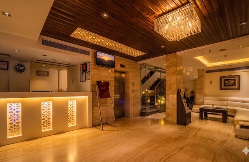 Shyam Nagar Hotel | Aditya Park Regent