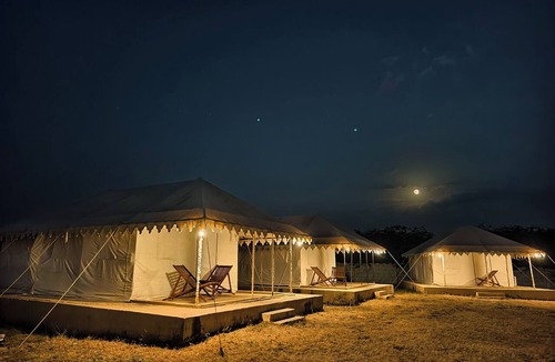 Mandvi Hotel | Advait beach resort