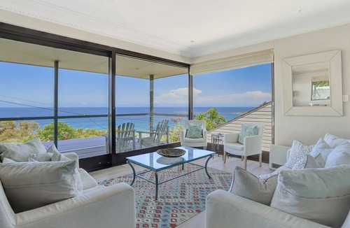 Newport House | Agave by the Beach - Beach Stays
