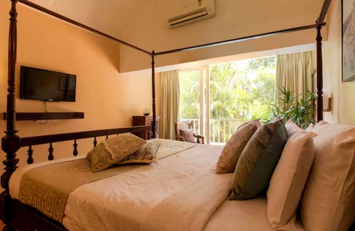 Sinquerim Hotel | Aguada Anchorage - The Villa Resort