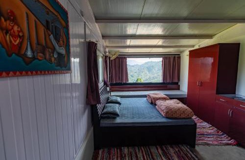 Kaul House | AIPAN Homestay A Living Kumaoni Art Homestay
