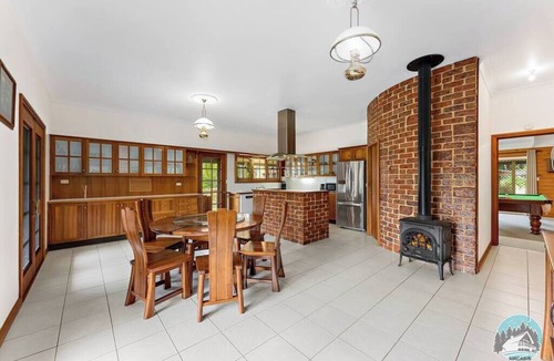 Kangy Angy House | Aircabin - KANGY ANGY - Rural Retreat 4 Bedrooms