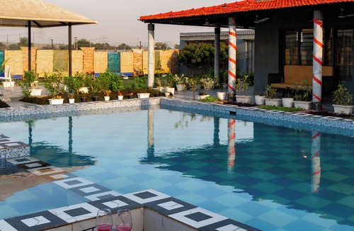 Gurugram Villa | Alaya Stays Batlaw Classic 5 BHK Villa with Pvt Pool & Gazebo