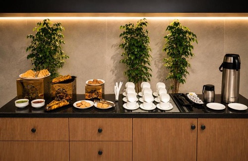 Sushant Lok Hotel | Alaya Stays Luxora Suites, Golf Course Rd near galleria