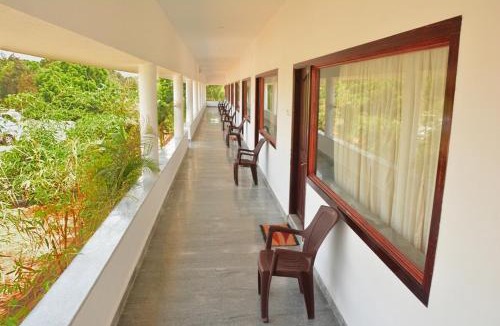 Mahabalipuram Hotel | Alice Paradise by Moonwalkers