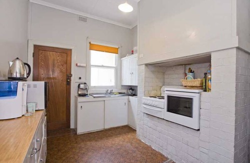 Lorne House | Allunga