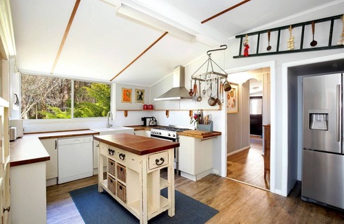 Blackheath House | Allview Escape - The Very Best Views in the Entire Blue Mountains - WOW FACTOR !