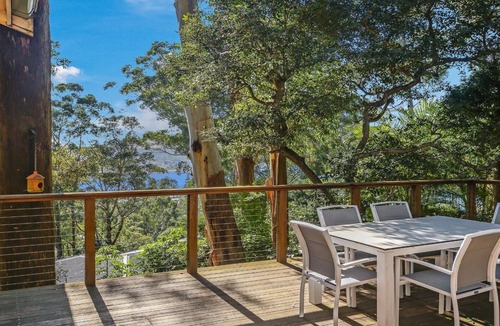 Avoca Beach House | ALMOND COTTAGE | Views, walk to the beach, wifi | Accom Holidays
