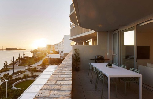 Newcastle Apartment | Amaya - holiday apartment by Follo