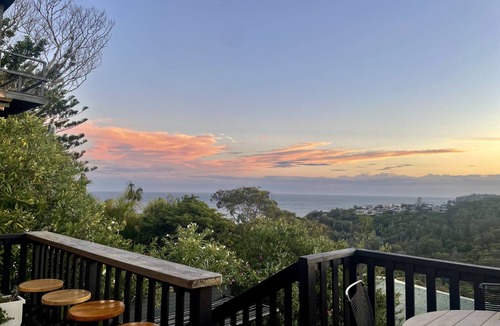 Bilgola Beach House | Amazing Views, Pool, Private Charming Beach Cottage